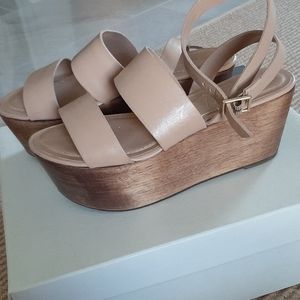 LAST CHANCE Wood wedge with ankle strap